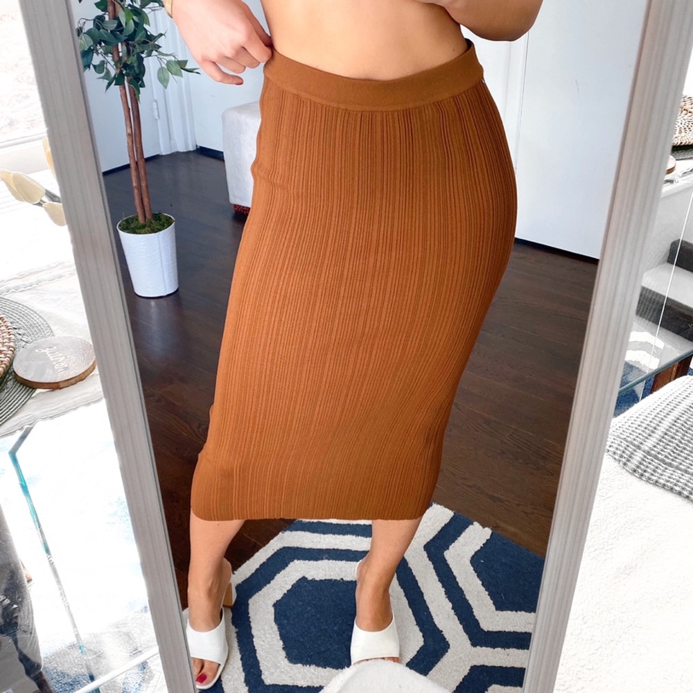 🍂 ZARA CAMEL RIBBED HIGH WAIST MIDI SKIRT!